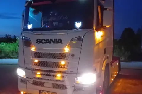 ولوو، سری FH