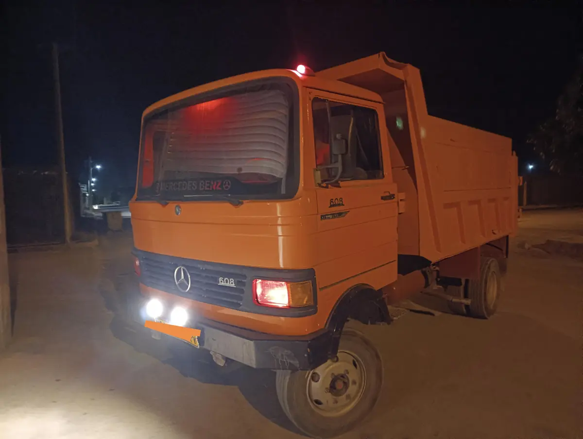 خاور،  608