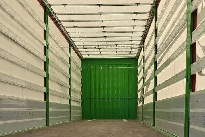 آریا صنعت آذربایجان، تریلر