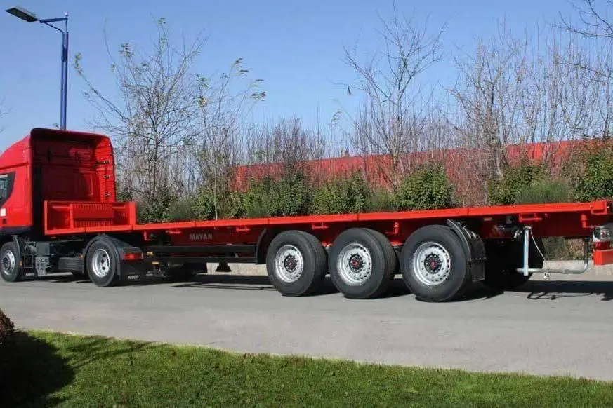 آریا صنعت آذربایجان، تریلر