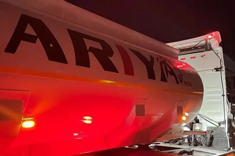 آریا صنعت آذربایجان، تریلر