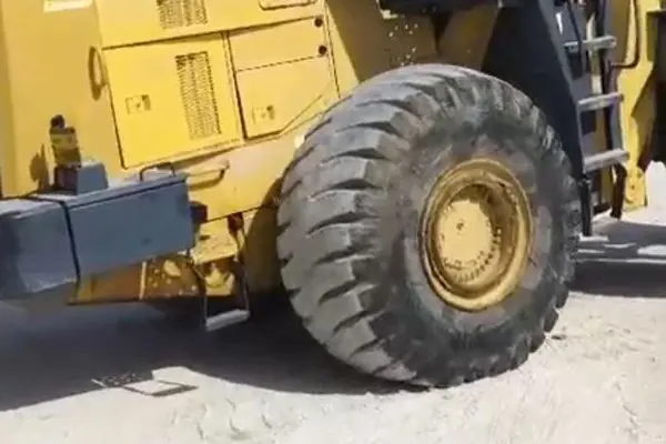 کوماتسو  WA 500