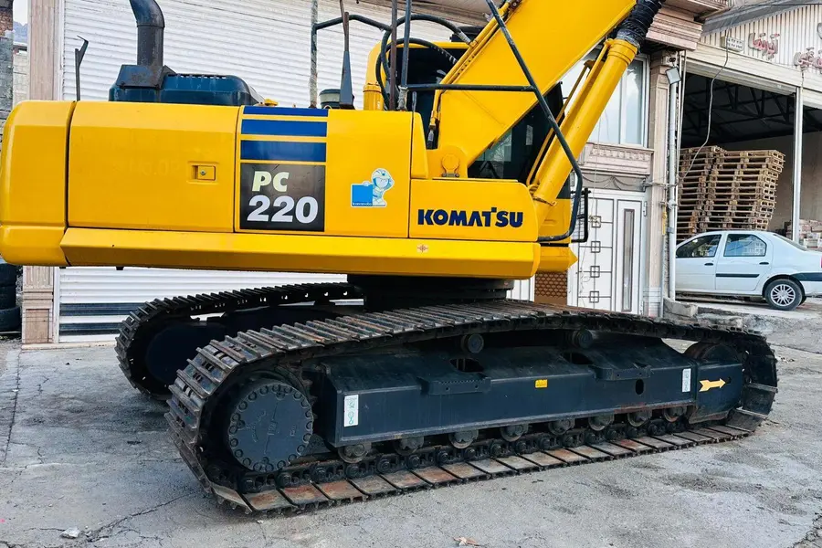 کوماتسو، PC 220