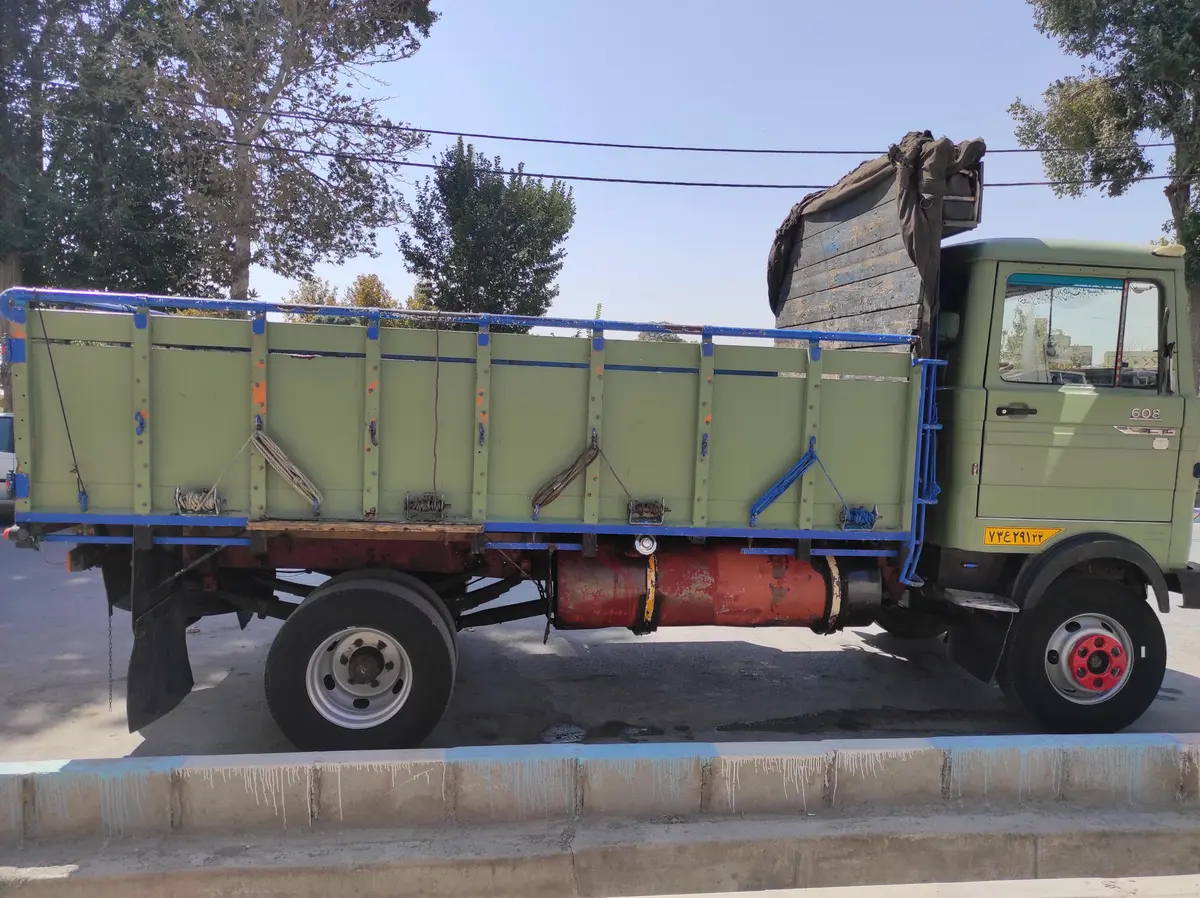 خاور،  608