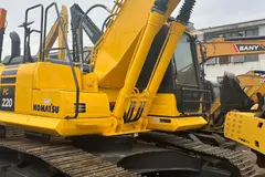 کوماتسو، PC 220