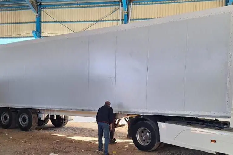 آریا صنعت آذربایجان، تریلر