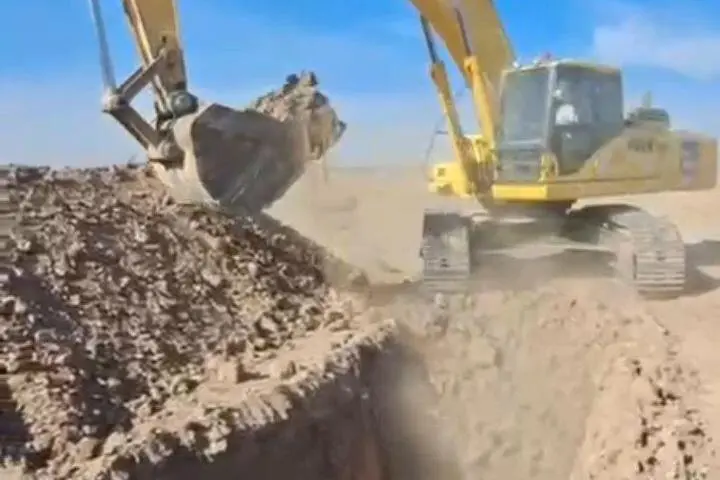 کوماتسو،  PC400