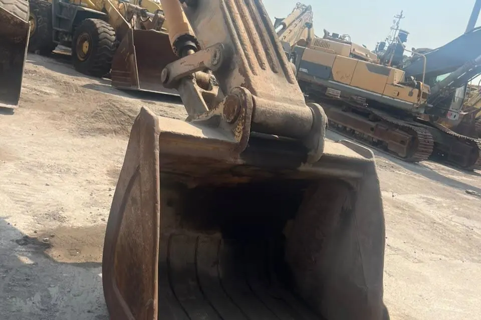 هیوندای،  485L VS