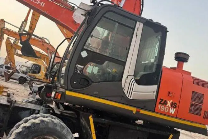 هیتاچی، ZAXIS 190W