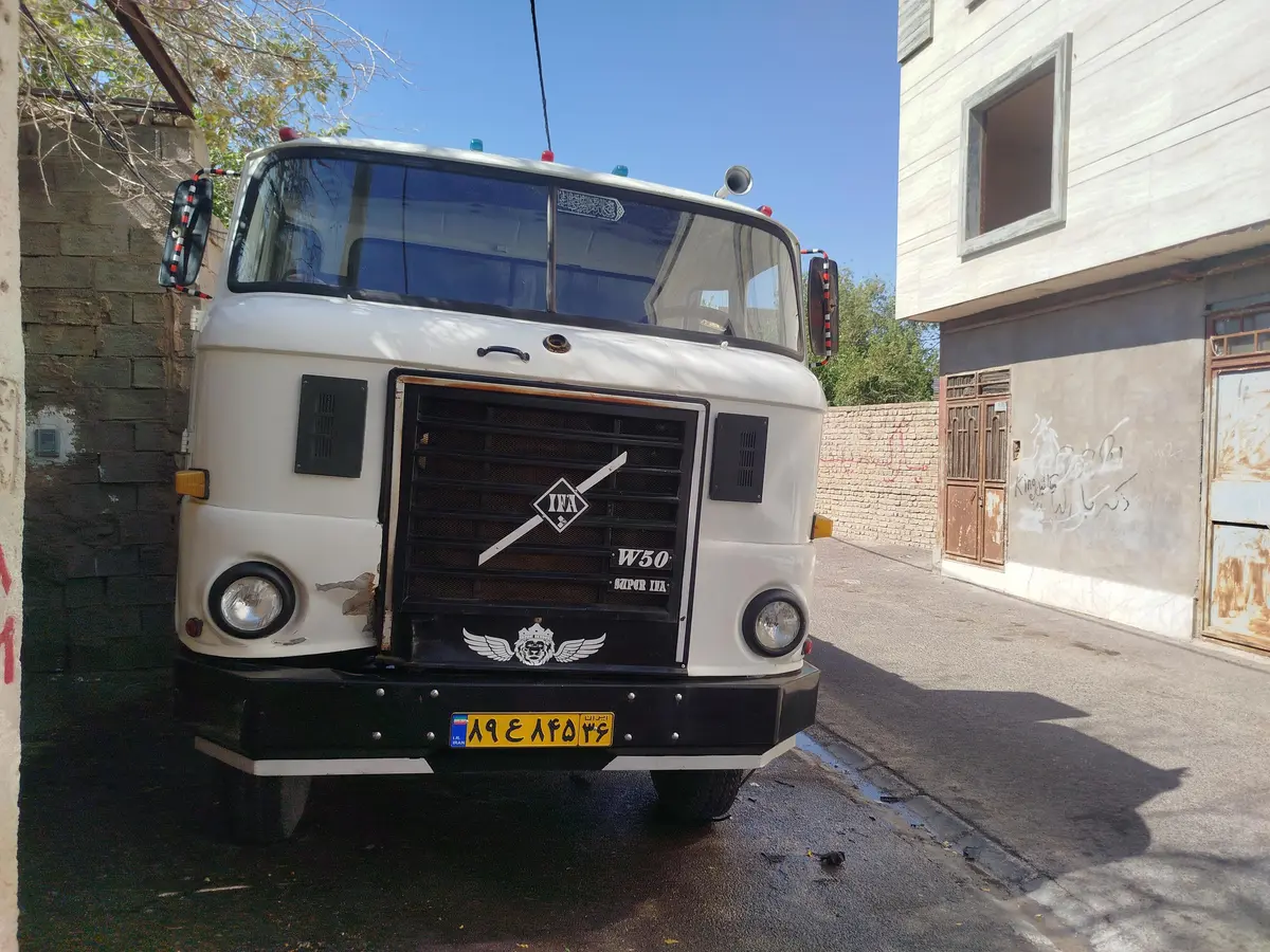 ایفا،  W50